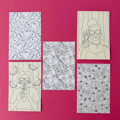 Mini kit creativo Frutalia includes 5 coloring postcards featuring fruity designs and stylish characters.